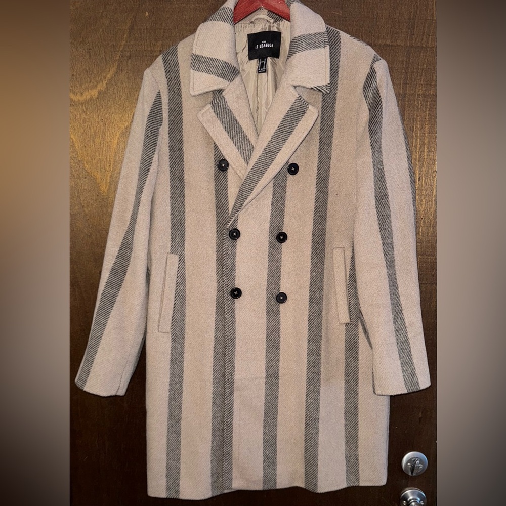 Mens XL 46R black striped overcoat